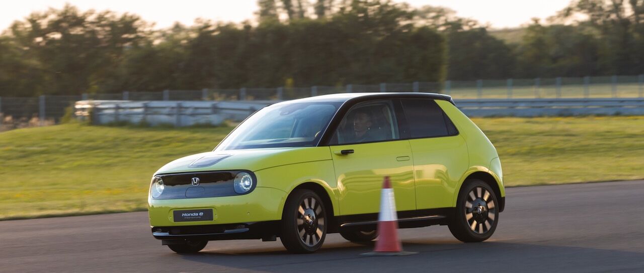 Todas las noticias de coches en un solo portal: Pruebas, fotos, vídeos, informes...