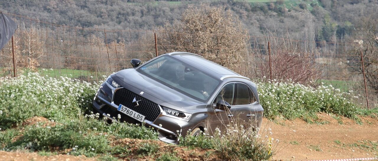 Todas las noticias de coches en un solo portal: Pruebas, fotos, vídeos, informes...