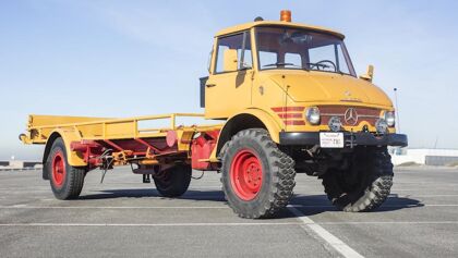La curiosa historia de este Mercedes Unimog grúa de 1966
