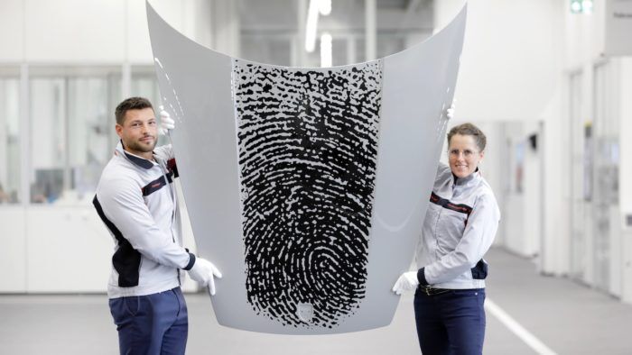 Porsche 911 Huella Dactilar 2 700x394