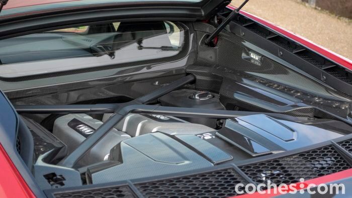 Audi R8 Performance Prueba 37 700x394