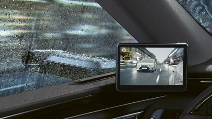 Los retrovisores digitales del Lexus ES estarán disponibles en Europa en marzo
