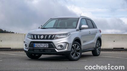 Prueba Suzuki Vitara Hybrid 48V: un SUV pequeño con etiqueta ECO y tracción total