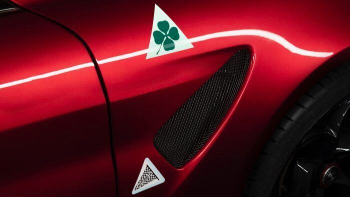 Alfa Romeo Giulia GTA 14 700x394