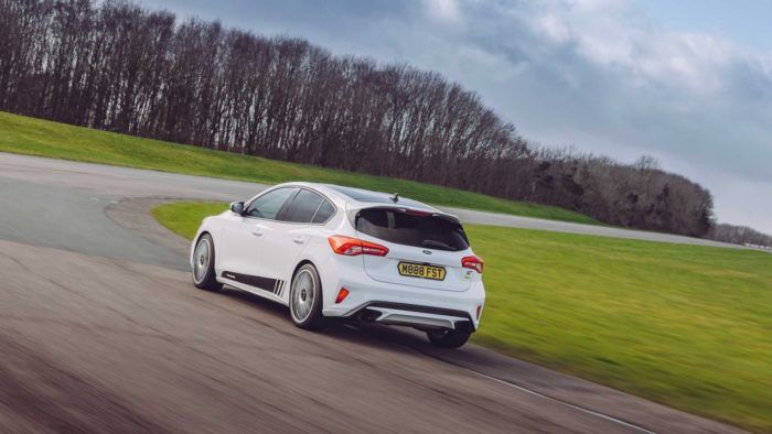 Ford Focus ST Mountune 6 700x394