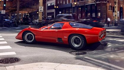 McLaren M6GT, el primer deportivo de calle de Bruce McLaren