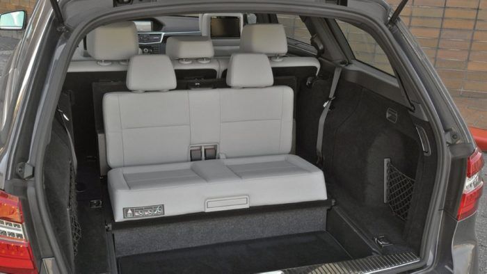 Tercera Fila De Asientos Mercedes Clase E Estate 700x394