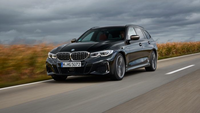 BMW M340d Touring 8 700x394