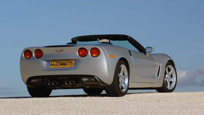 Chevrolet Corvette Convertible C6 2006 10 700x394