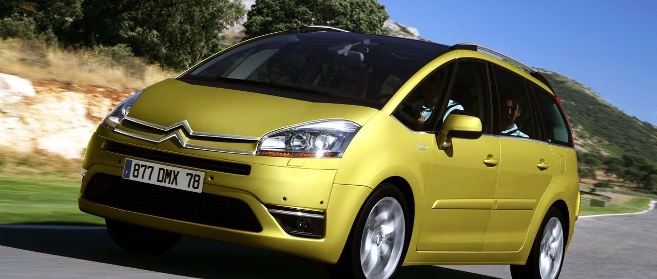 Todas las noticias de coches en un solo portal: Pruebas, fotos, vídeos, informes...