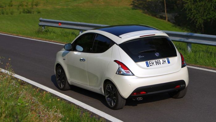 Lancia Ypsilon 2011 14 700x394