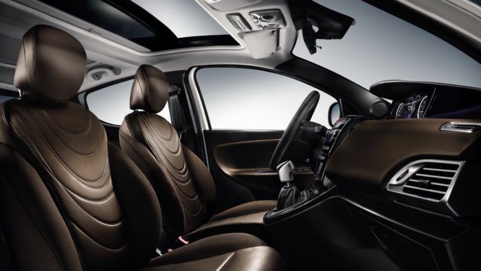 Lancia Ypsilon 2011 Interior 3 700x394