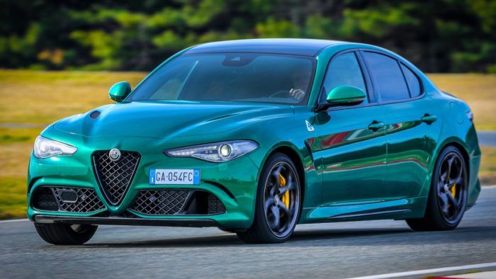 Alfa Romeo Giulia Quadrifoglio 2020 16 700x394