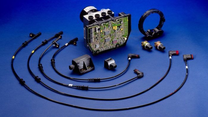 Control Electronico De Estabilidad ESP 25 Anos Mercedes 6 700x394