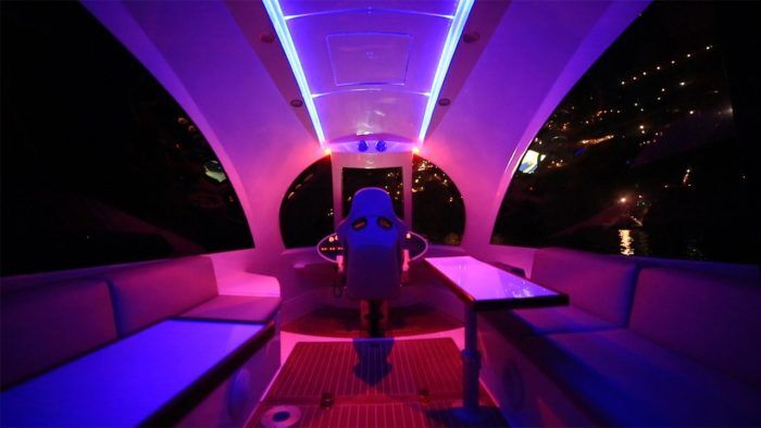 Jet Capsule Mini Yate 11 700x394