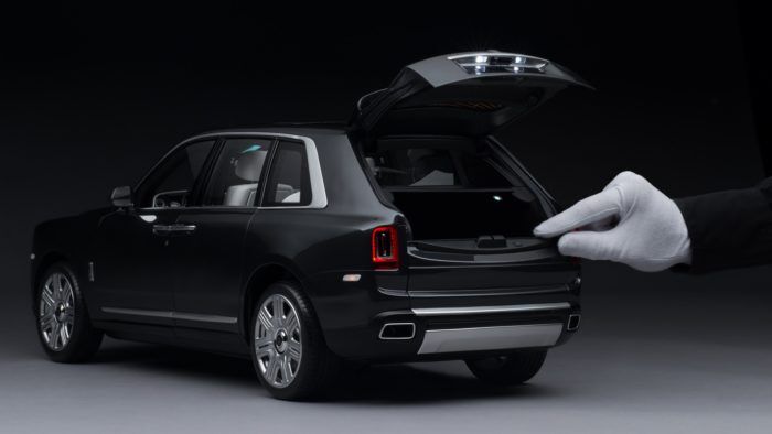 Rolls Royce Cullinan Maqueta Escala 1 8 2 700x394