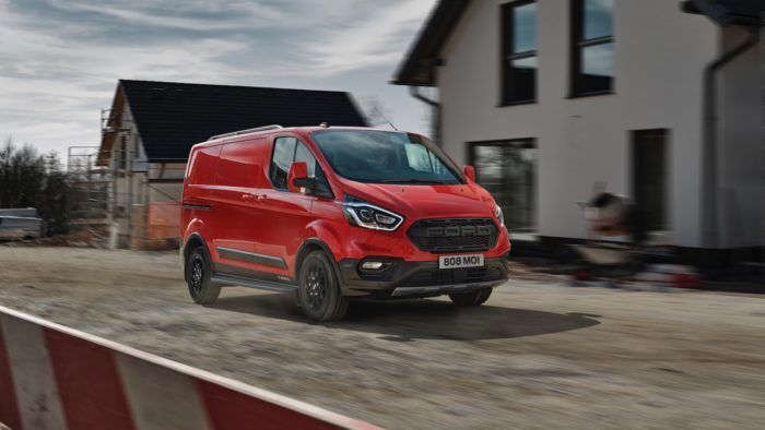 Ford Transit Tourneo Trail Active 6 700x394