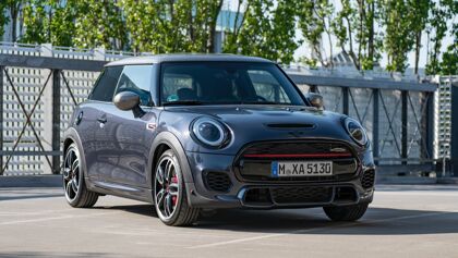 MINI lanza el John Cooper Works GP Pack para potenciar la estética