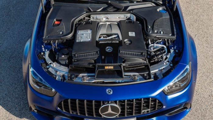 Mercedes AMG E 63 4Matic Estate 10 700x394