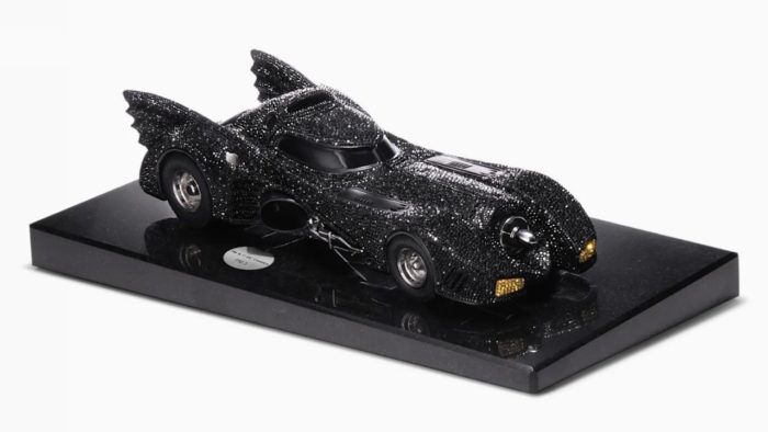 Swarovski Batmovil 700x394