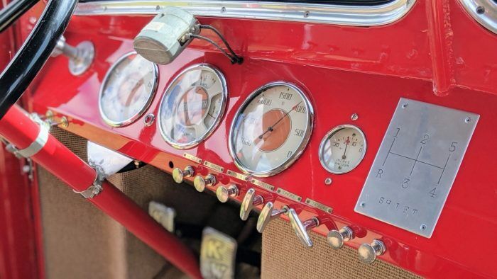 1937 Kenworth National Park Bus 11 700x394