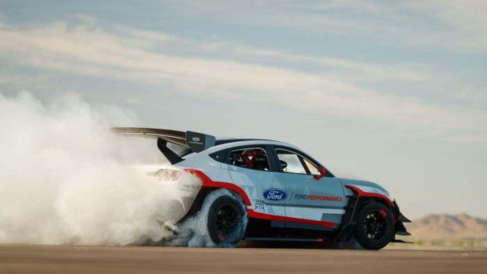 Ford Mustang Mach E 1400 18 700x394