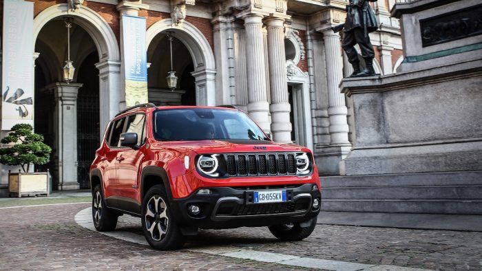 Jeep Renegade 4xe 1 700x394