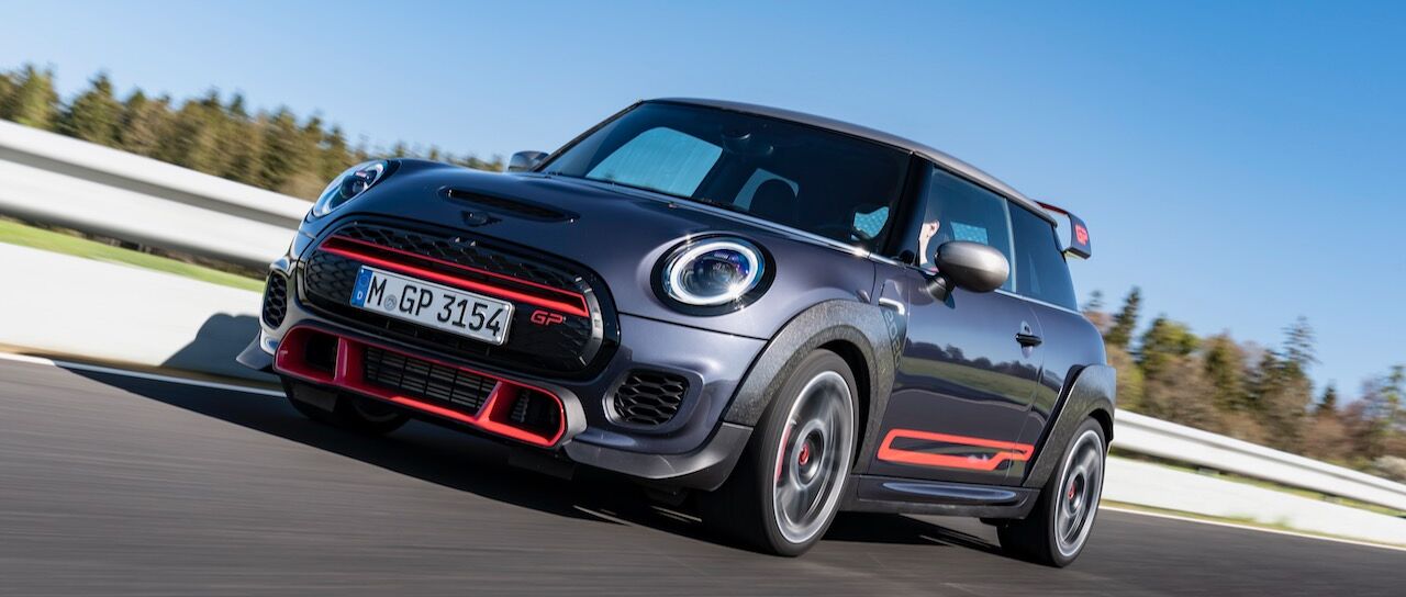 Todas las noticias de coches en un solo portal: Pruebas, fotos, vídeos, informes...