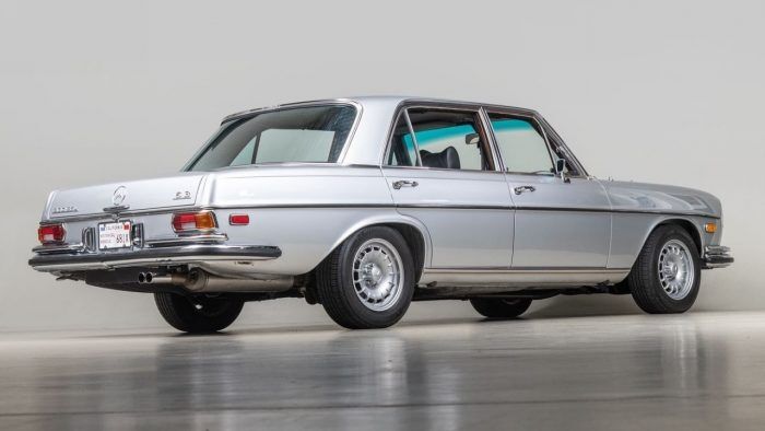 Mercedes 300 SEL 6