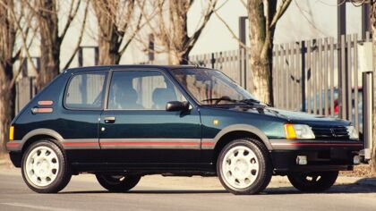 Peugeot 205 GTI Plus: la versión especial con un toque extra de lujo