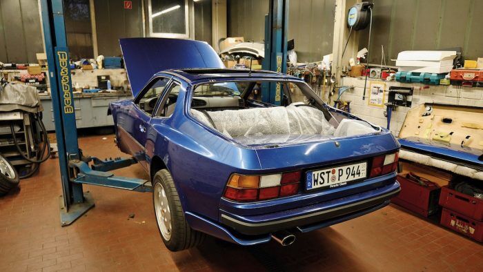 Porsche 944 S2 Restauracion 4 700x394