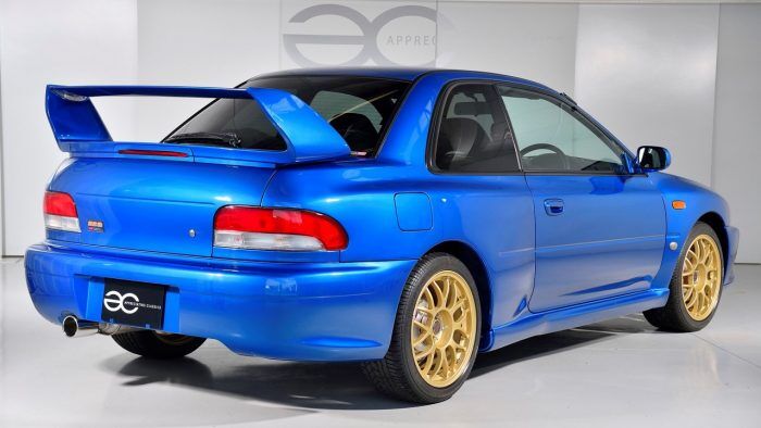 Subaru Impreza 22B STi 6 700x394