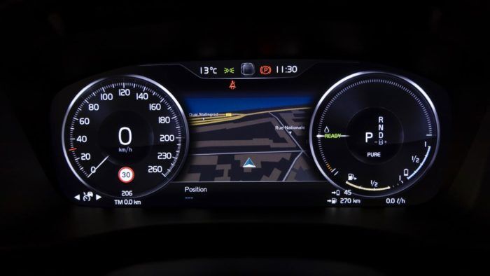 Volvo XC40 T5 Recharge 2020 Interior 8 700x394