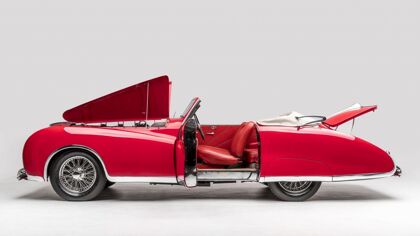 Este Delahaye 175 Cabriolet, una vez propiedad de Elton John, se ha subastado por casi 300.000 euros