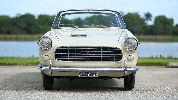 1958 Fiat 1200 Wonderful Coupe By Vignale 5 700x394