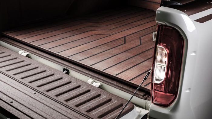 Mercedes Benz Clase X Carlex Design 2 700x394