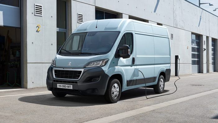 Peugeot E Boxer 2 700x394