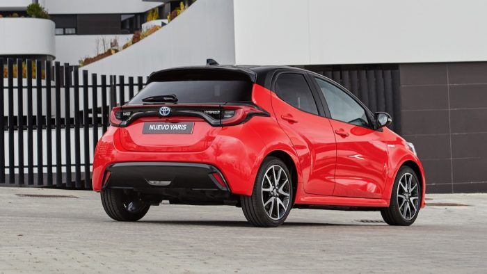 Toyota Yaris Style Premiere Edition 10 700x394