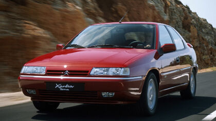 Ir a 200 km/h con una rueda menos no es un problema para los viejos Citroën