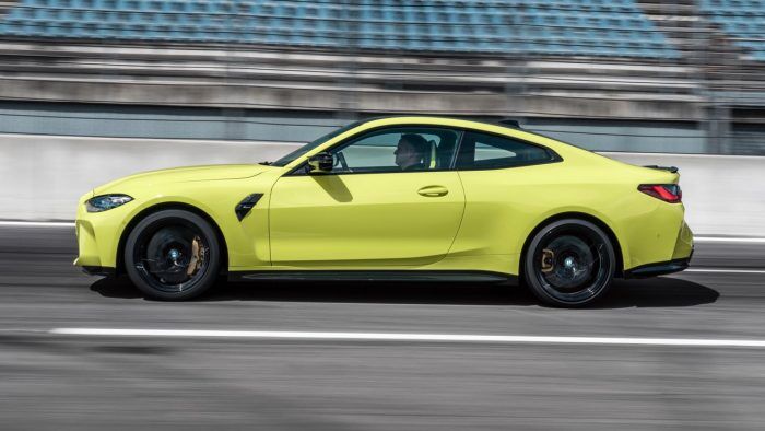 BMW M4 Competition 2021 26 700x394