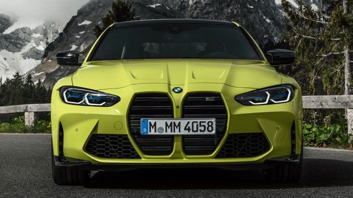 BMW M4 Competition 2021 43 700x394