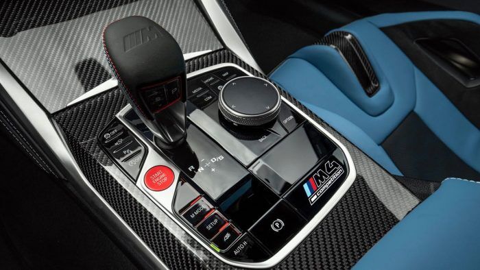 BMW M4 Competition 2021 Interior 10 700x394