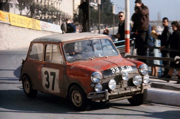 Mini Cooper 37 Rally De Monte Carlo 1963 Paddy Hopkirk 700x464