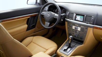 ¿Cómo se aplica el freno motor en un coche automático?