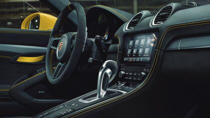 Los Porsche 718 Spyder y Cayman GT4 reciben la transmisión automática PDK