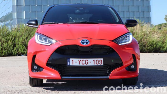 Toyota Yaris Hybrid 2021 Prueba 4 700x393