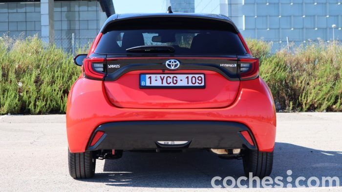 Toyota Yaris Hybrid 2021 Prueba 6 700x393