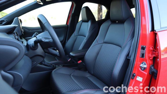 Toyota Yaris Hybrid 2021 Prueba Interior 12 700x393