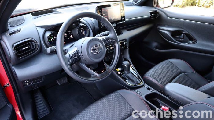 Toyota Yaris Hybrid 2021 Prueba Interior 2 700x394