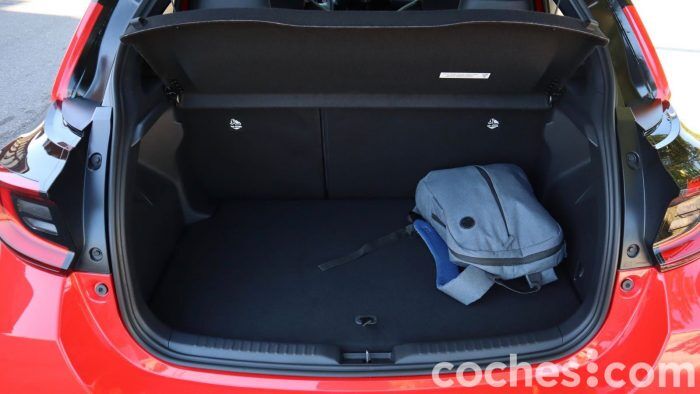 Toyota Yaris Hybrid 2021 Prueba Maletero 1 700x394